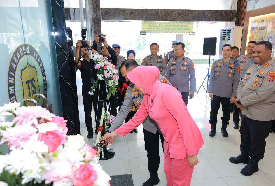 Kapolda Lampung Resmikan Klinik, Ruang Podcast, dan Lounge di Polresta Bandar Lampung untuk Modernisasi Pelayanan
