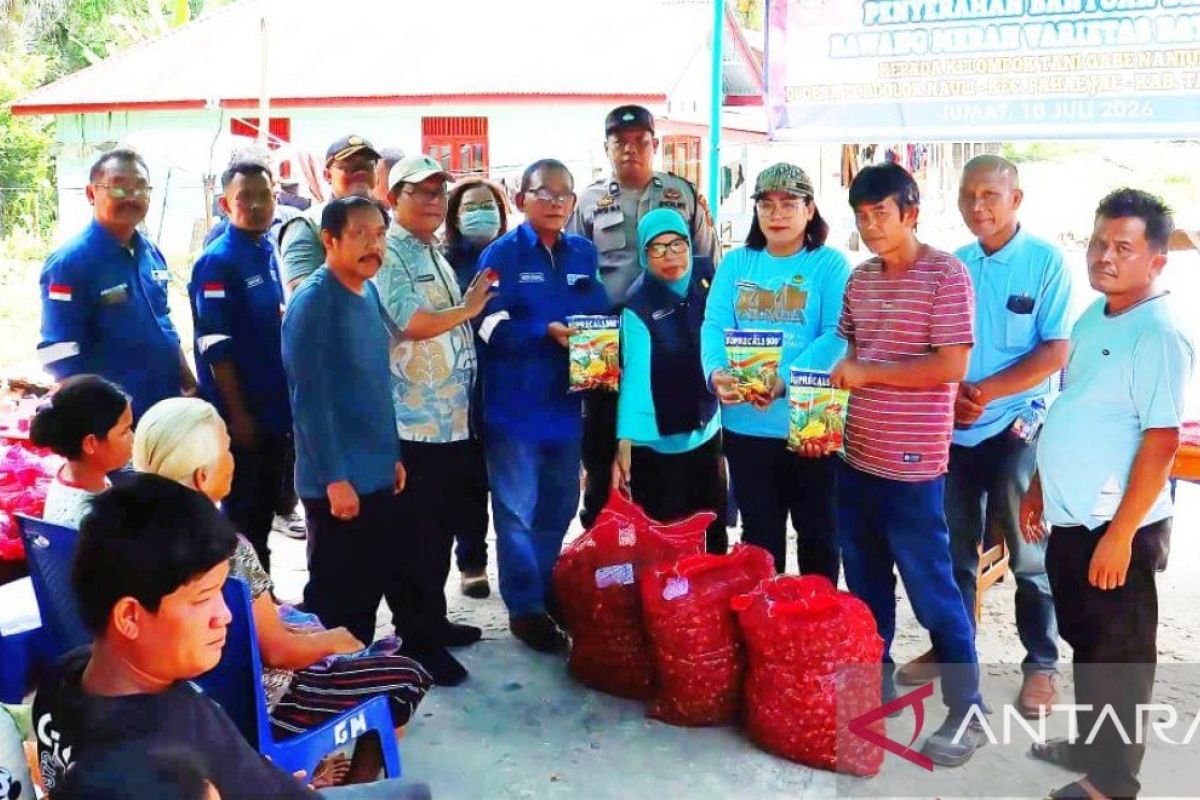 SOL Salurkan 1,8 Ton Bibit Bawang Merah untuk Petani di Pahae Jae, Tapanuli Utara