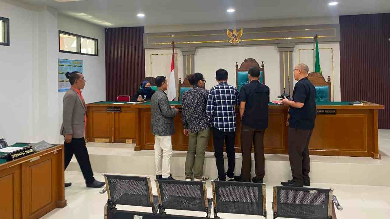 Sidang Praperadilan Wabup PALI Iwan Tuaji di PN Palembang, Kuasa Hukum Minta HP Apple 17 Dikembalikan