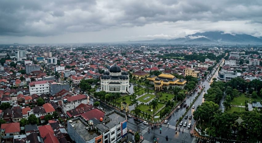 Cuaca Sumut Hari Ini: Hujan Ringan hingga Sedang Guyur 19 Daerah, Warga di Kawasan Longsor Diminta Waspada