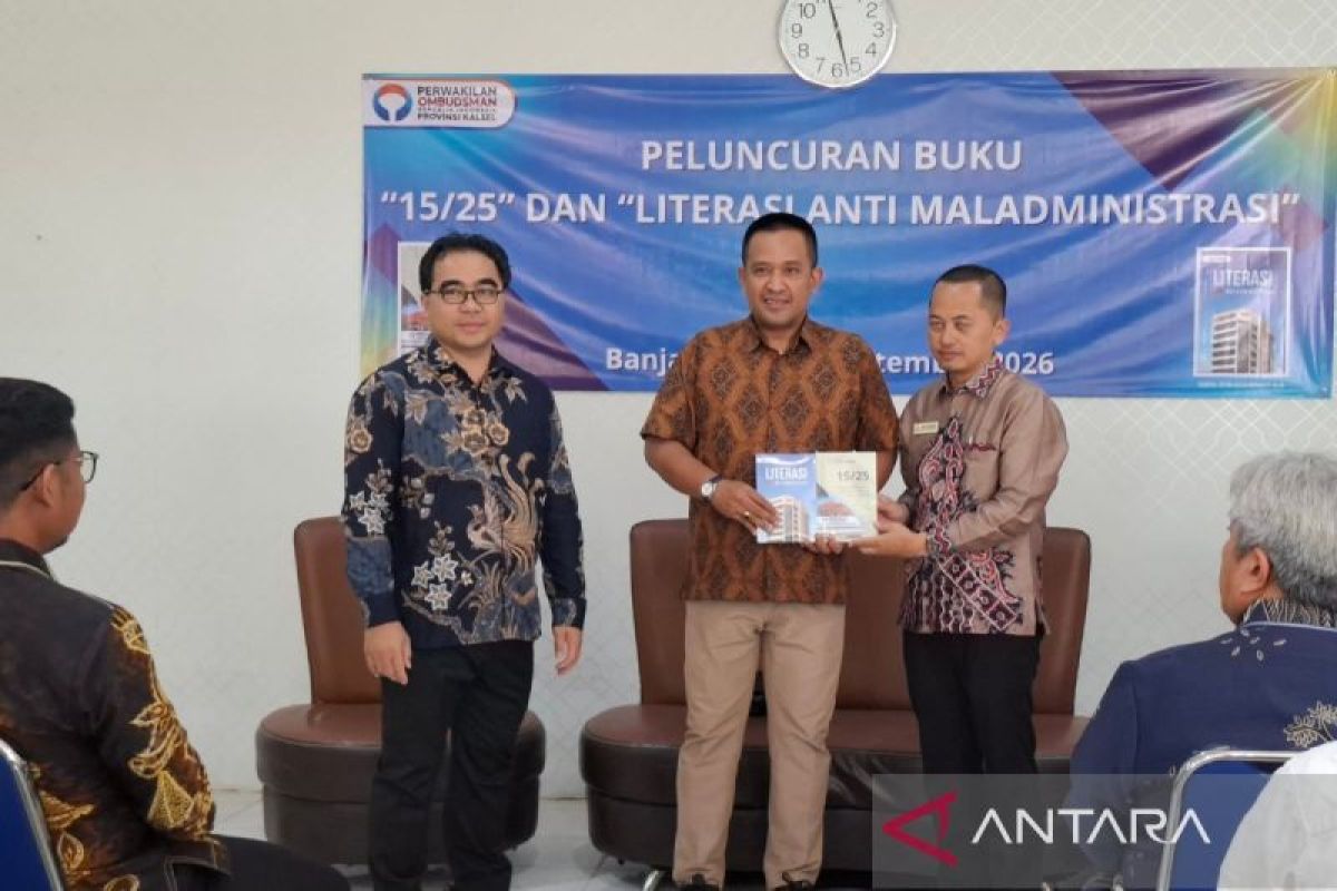 Ombudsman Kalsel Luncurkan Dua Buku Literasi Antimaladministrasi, Tingkat Pengetahuan Masyarakat Masih 3 dari 10 Orang