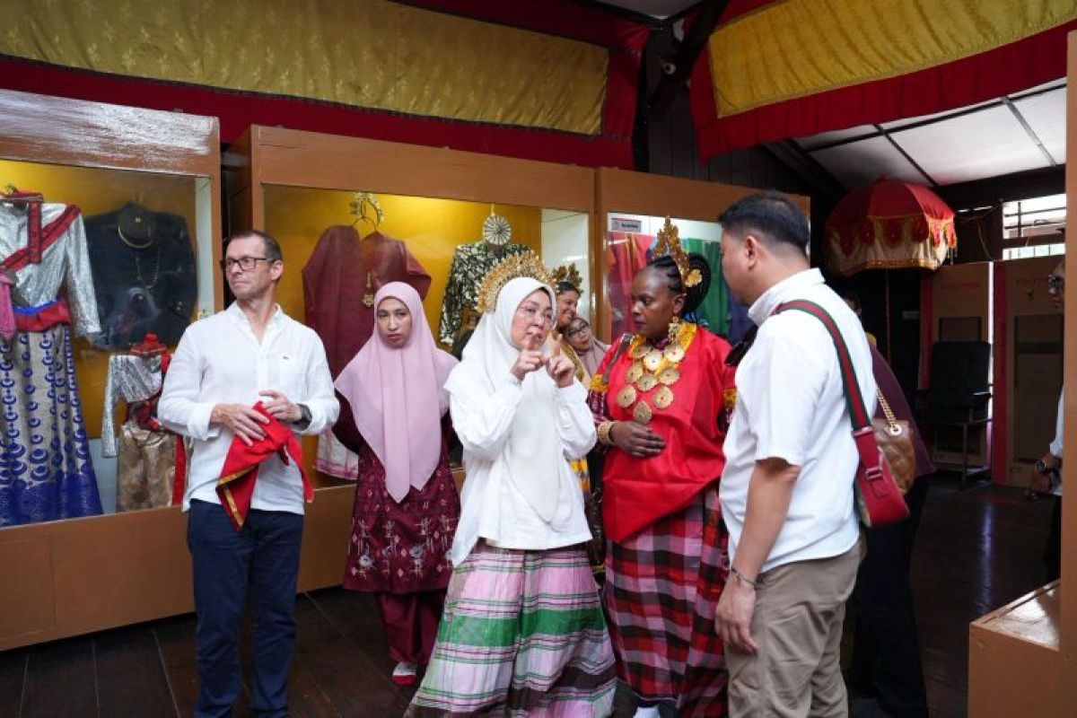 3 Hal yang Diperkenalkan ke Delegasi IGS 2026 di Makassar: Baju Bodo, Patonro’ hingga Kue Tradisional