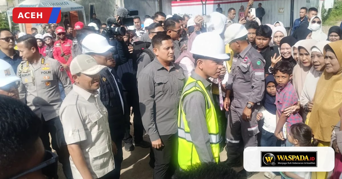 Tinjau Jembatan Kuta Blang yang Putus Dihantam Banjir, Wapres Gibran Disambut Warga dan Anak Sekolah di Bireuen