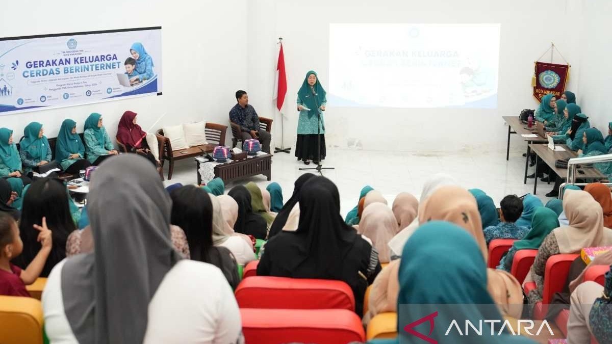 TP PKK Makassar Bekali Orang Tua Jadi Garda Terdepan Cegah Anak Terpapar Konten Negatif di Era Digital