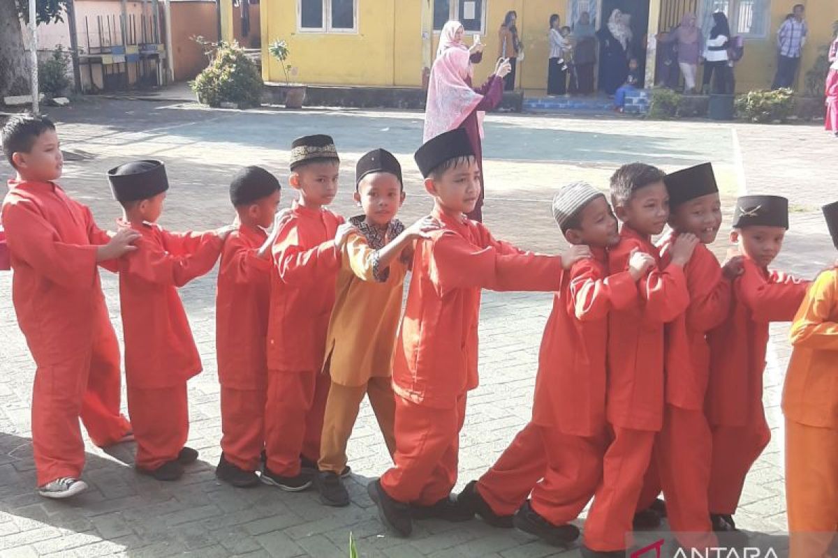 Pemkot Tanjungpinang Bantah Wajib Pakai KK Barcode untuk Daftar SPMB 2026, Begini Aturan Sebenarnya