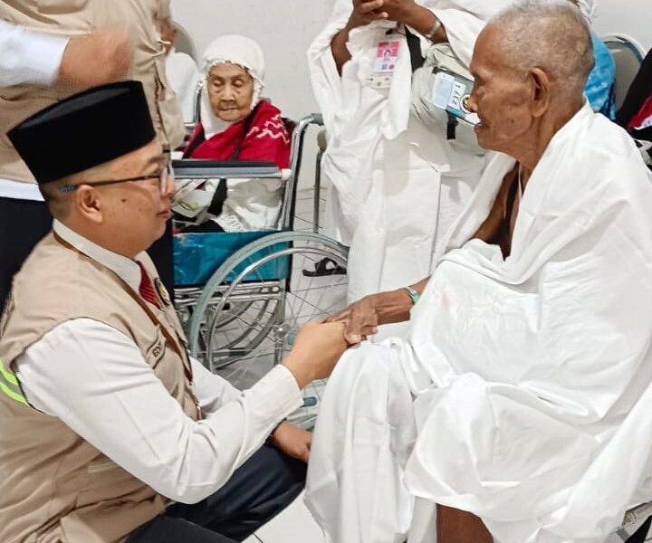Jemaah Haji Tertua Asal Kalsel Berusia 102 Tahun, Mbah Kasrun asal Batola Dinyatakan Laik Terbang ke Tanah Suci
