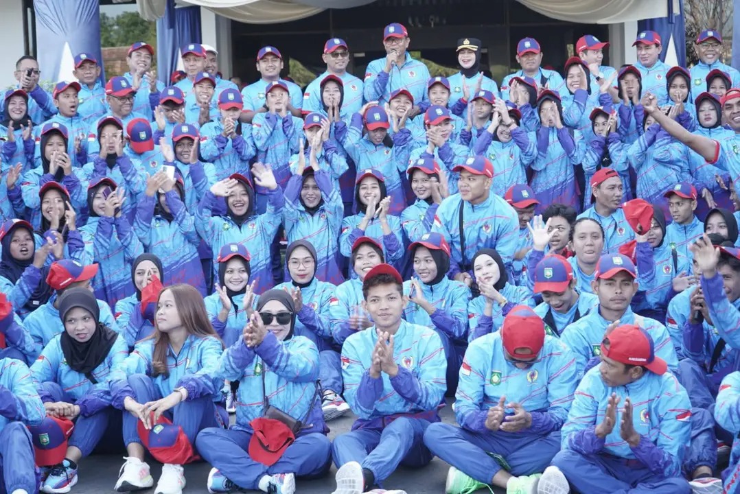 Kontingen Sumbawa 625 Orang Resmi Dilepas Bupati Jarot untuk PORPROV XII NTB 2026, 487 Atlet Siap Bertanding