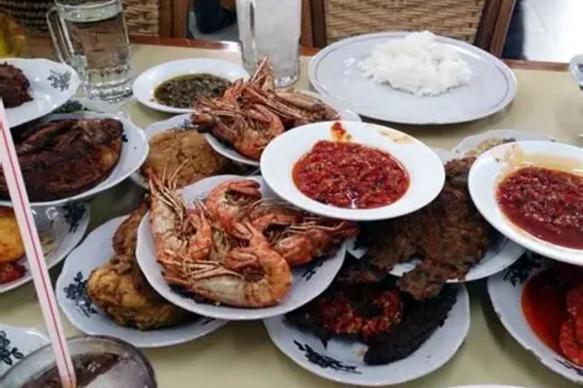 Daftar 10 Kuliner Halal di Kota Jambi Lengkap dengan Sertifikasi