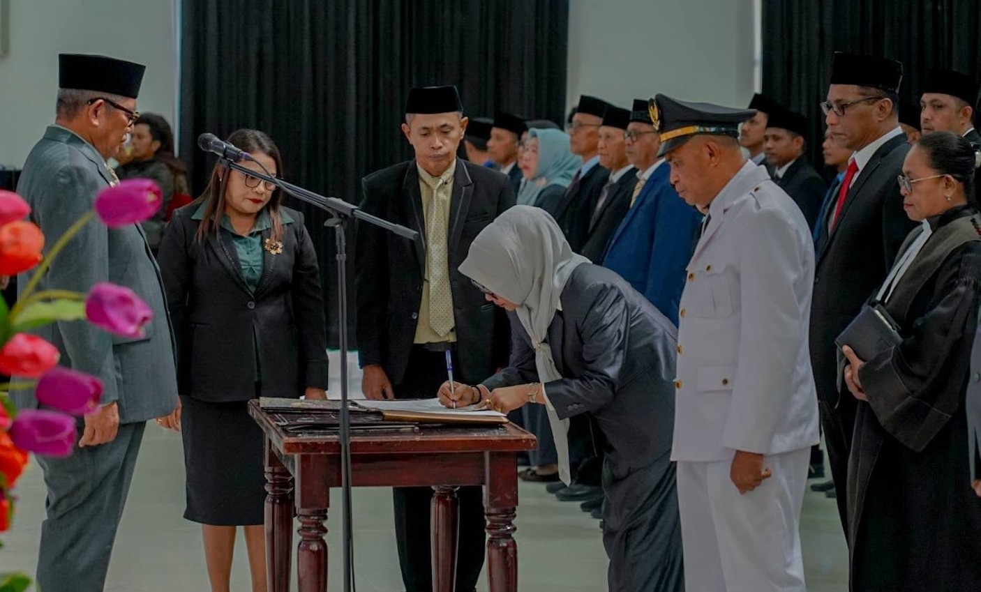 Bupati Maluku Tenggara Lantik Puluhan Pejabat Administrator dan Pengawas, Disiplin dan Integritas Jadi Syarat Mutlak
