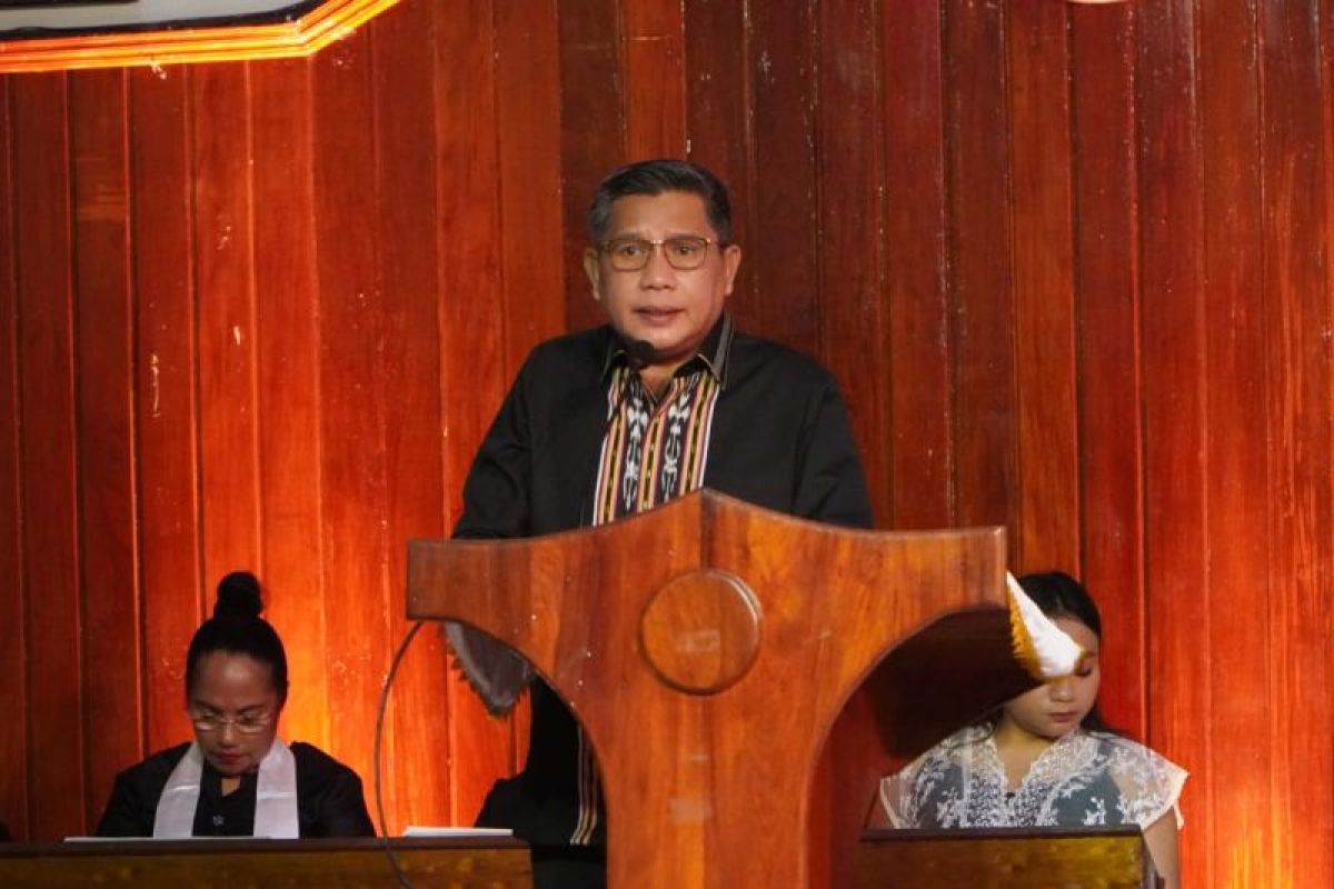 Wali Kota Ambon Ajak Jemaat GPM Rehoboth Jaga Semangat 