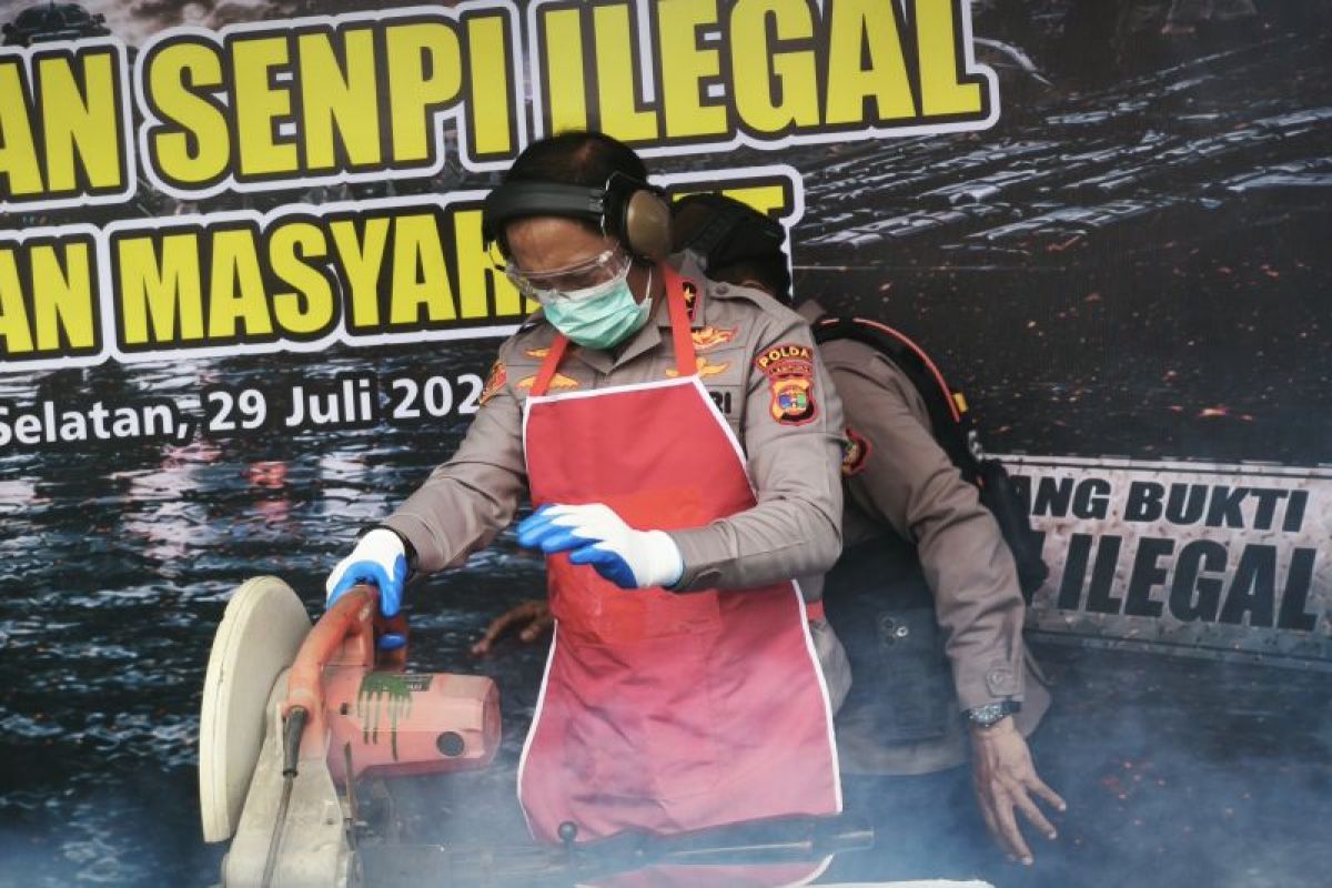 Polda Lampung Musnahkan 166 Senjata Api Rakitan Hasil Serahan Masyarakat Sepanjang 2025, 114 Butir Amunisi Ikut Dimusnahkan
