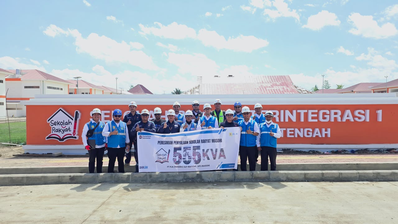 PLN Resmi Nyalakan Listrik 555 kVA di Sekolah Rakyat Masohi, Dukung Digitalisasi Pendidikan di Maluku