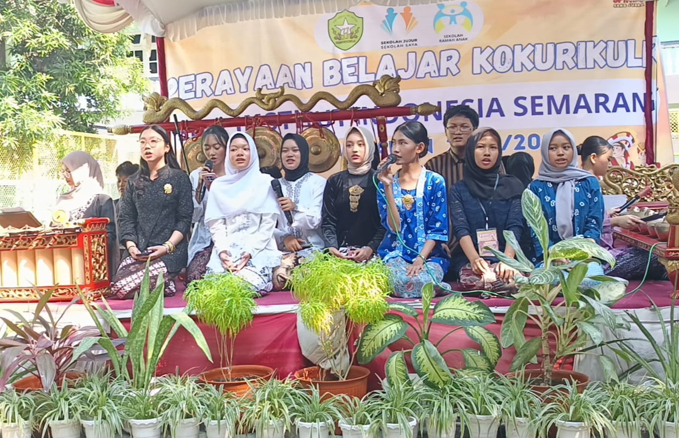 Bukan Sekadar Pameran Karya, SMP Institut Indonesia Semarang Padukan Pelajaran dengan Life Skills Lewat Proyek Daur Ulang Sampah
