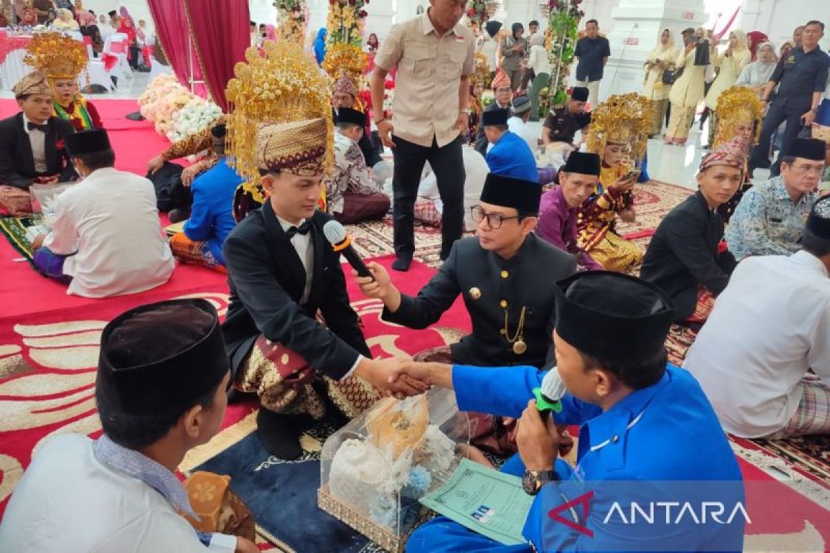 Pemkot Bengkulu Gelar Nikah Balai Gratis untuk 10 Pasangan, Tahun Depan Peserta Tak Dibatasi