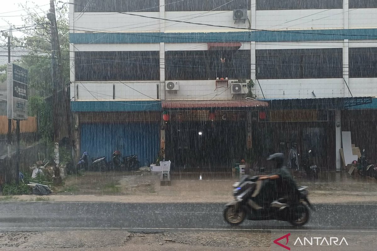 Siklon Tropis Mekkhala Picu Hujan Lebat di Pulau Bintan, BMKG Imbau Waspada Rob hingga 23 Juni 2026