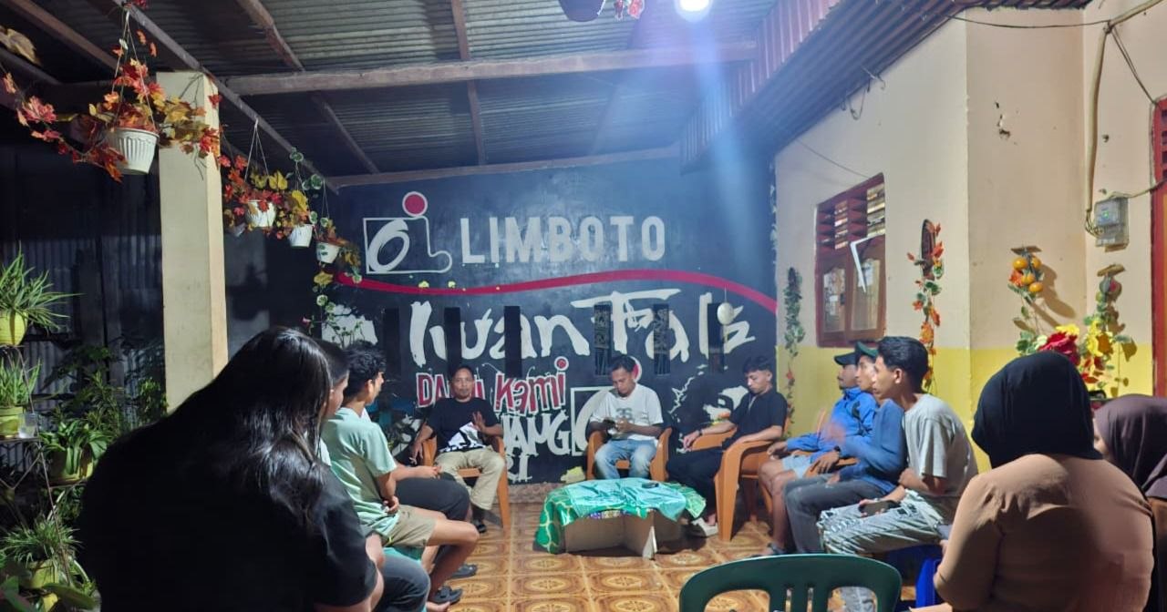 Ormas Oi Limboto Gelar Donor Darah Serentak di Halaman Kantor DPRD Gorontalo, Pendonor Dapat Voucher Rp50 Ribu