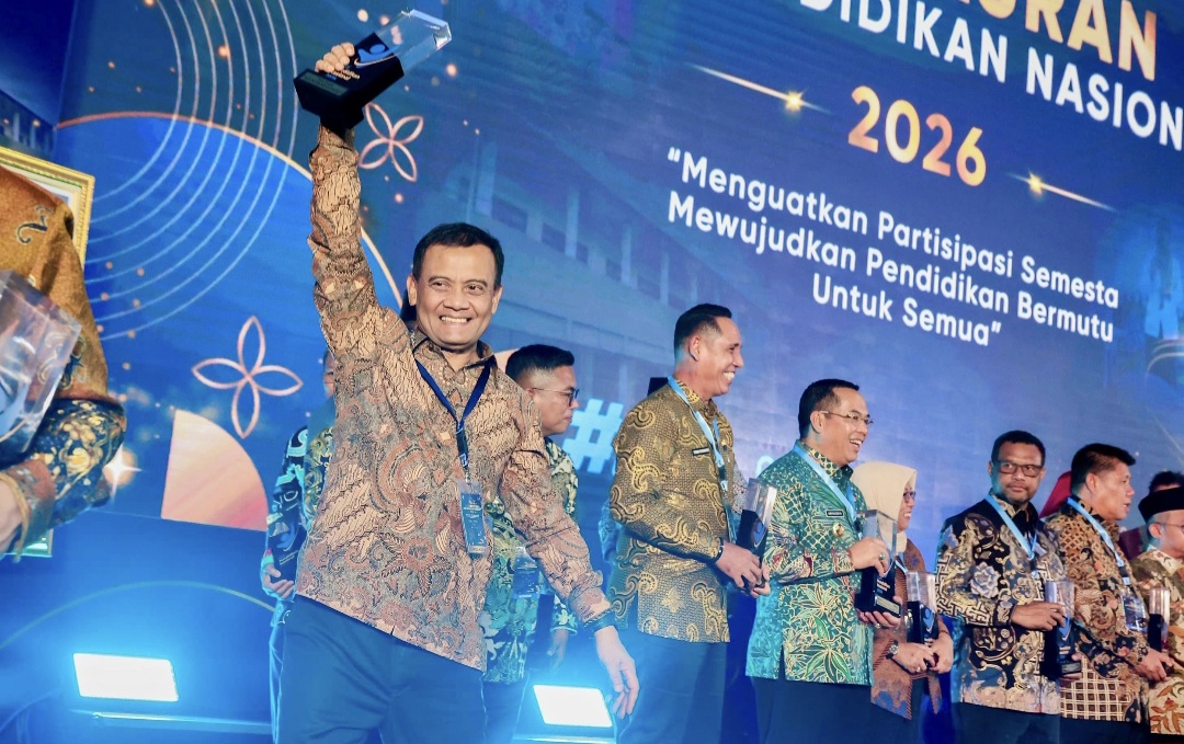 5 Penghargaan Pendidikan dari Kemendikdasmen Disabet Jawa Tengah, Termasuk Komitmen Wajib Belajar 13 Tahun