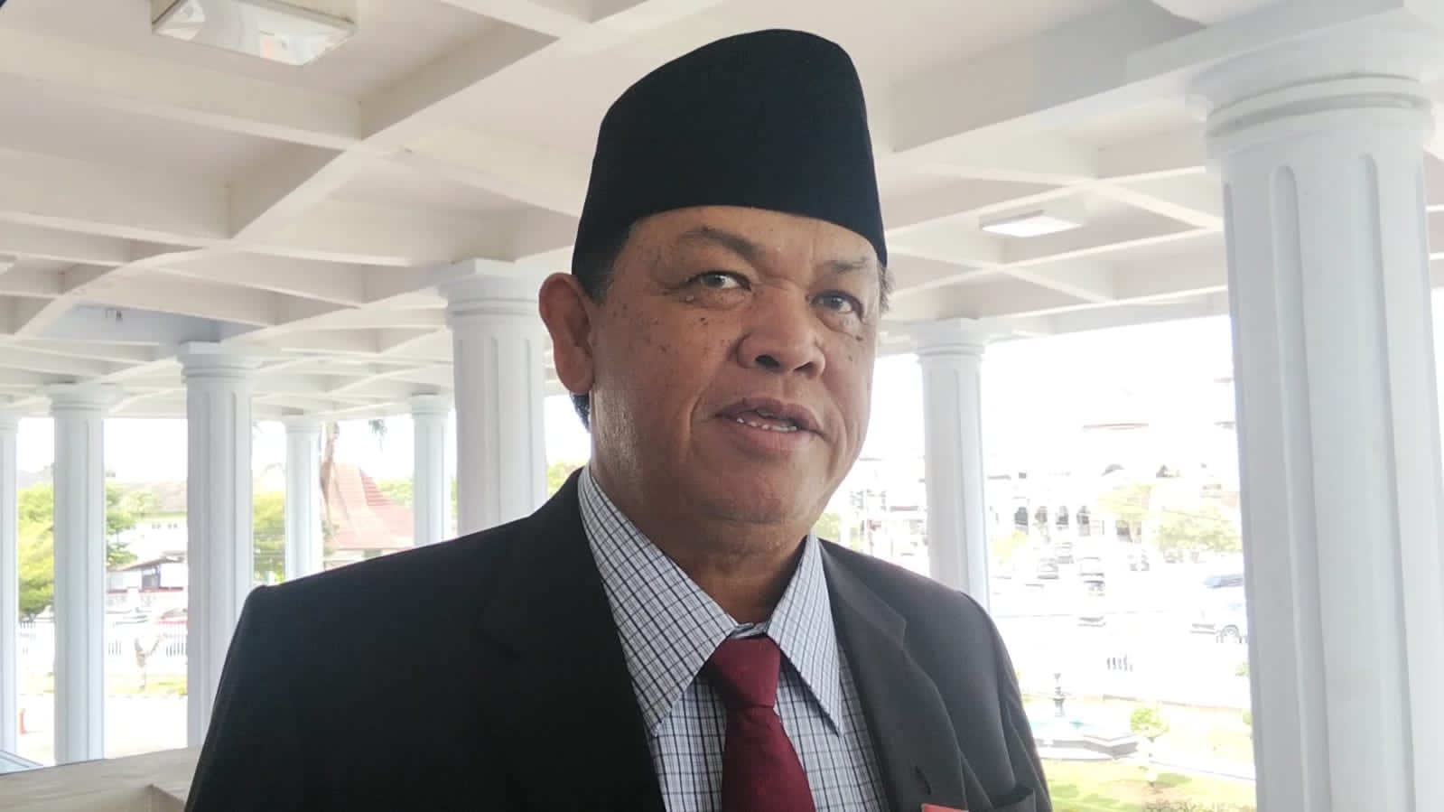 Disdikbud Bengkulu Beri Kewenangan Penuh Sekolah Atur Seragam, Orang Tua Tak Boleh Dipaksa Beli di Koperasi