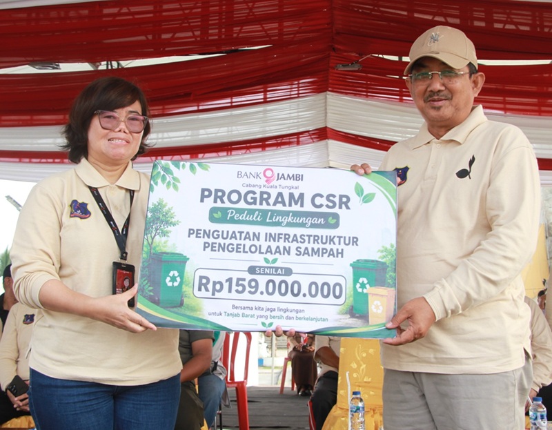Bank Jambi Salurkan Bantuan CSR Rp159 Juta untuk Pengelolaan Sampah di Tanjung Jabung Barat