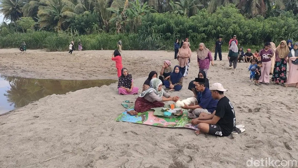Tim SAR Gabungan Cari Dua Bocah Hilang Terseret Arus Sungai Maloso di Polewali Mandar, Satu Ditemukan Meninggal