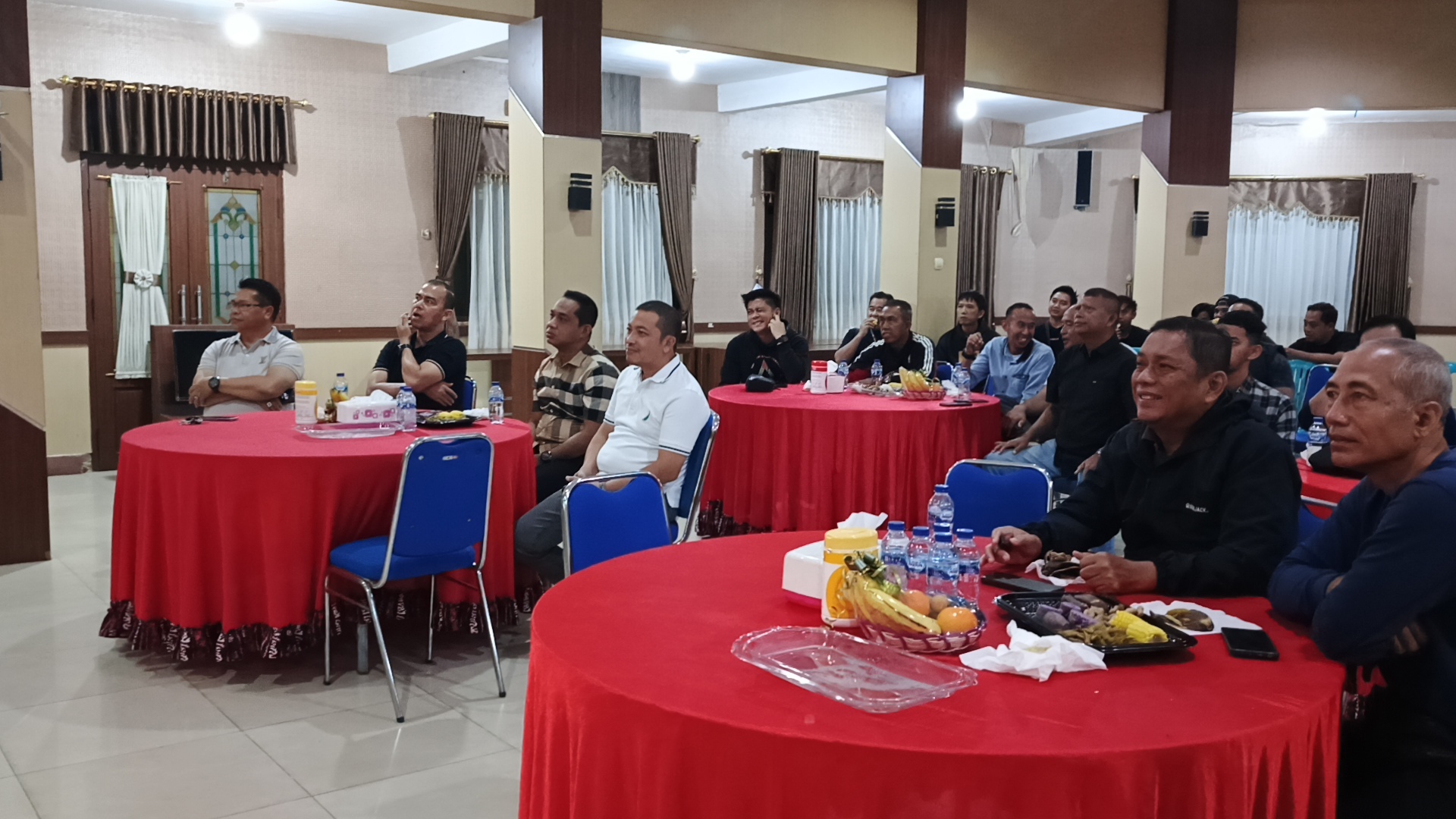 Nobar Piala Dunia 2026, Polres Banjar Ajak Warga Jaga Kamtibmas di Tengah Antusiasme Sepak Bola