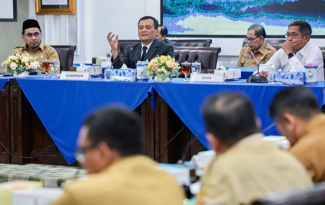 Gubernur Jateng Ahmad Luthfi Relokasi Rp 200 Miliar untuk Perbaiki Jalan Rusak, Target Kembali ke 94,4 Persen