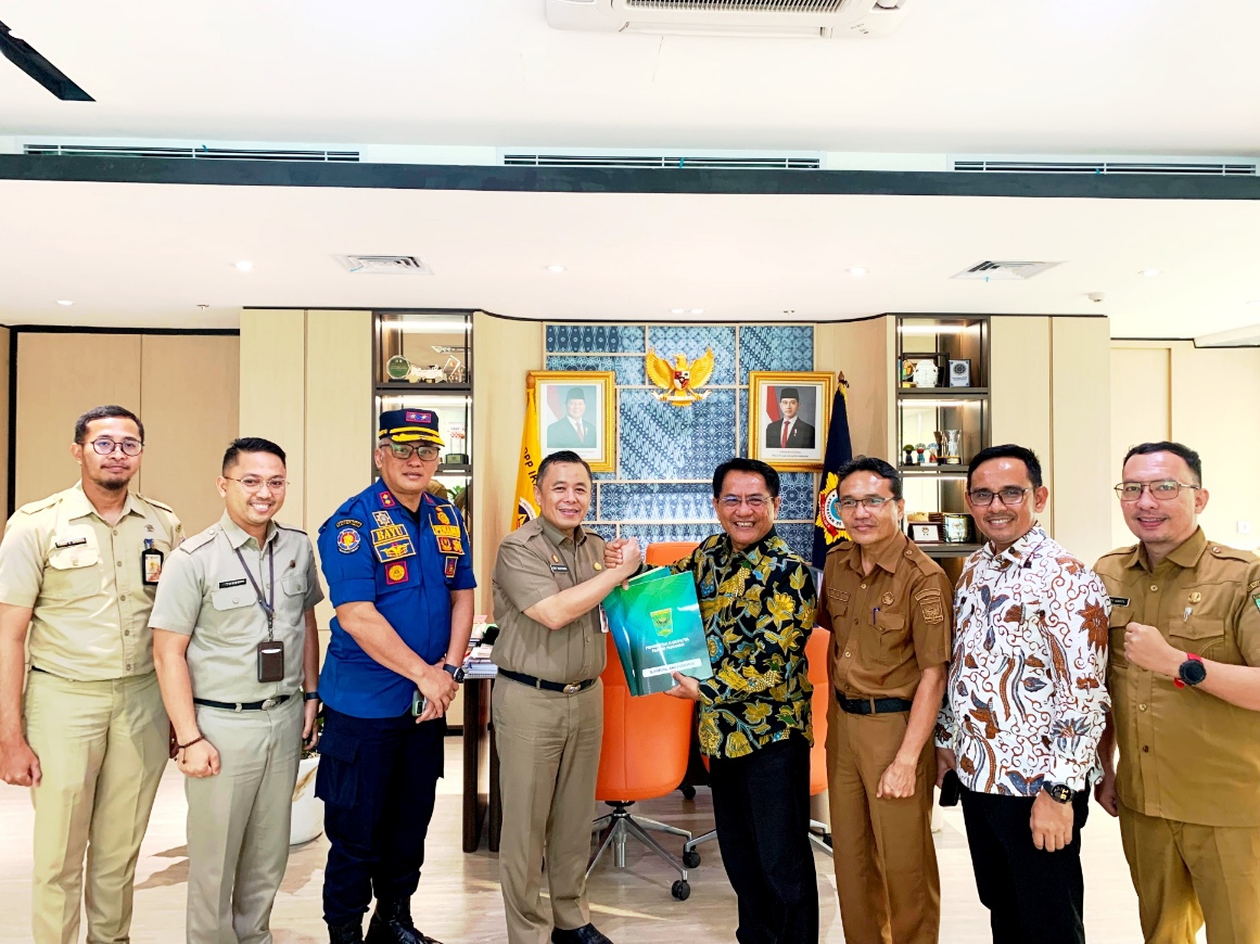 Bupati Padang Pariaman John Kenedy Azis Tempuh Jalur Audiensi ke Pemprov DKI Jakarta untuk Dapatkan Mobil Pemadam dan Armada Sampah