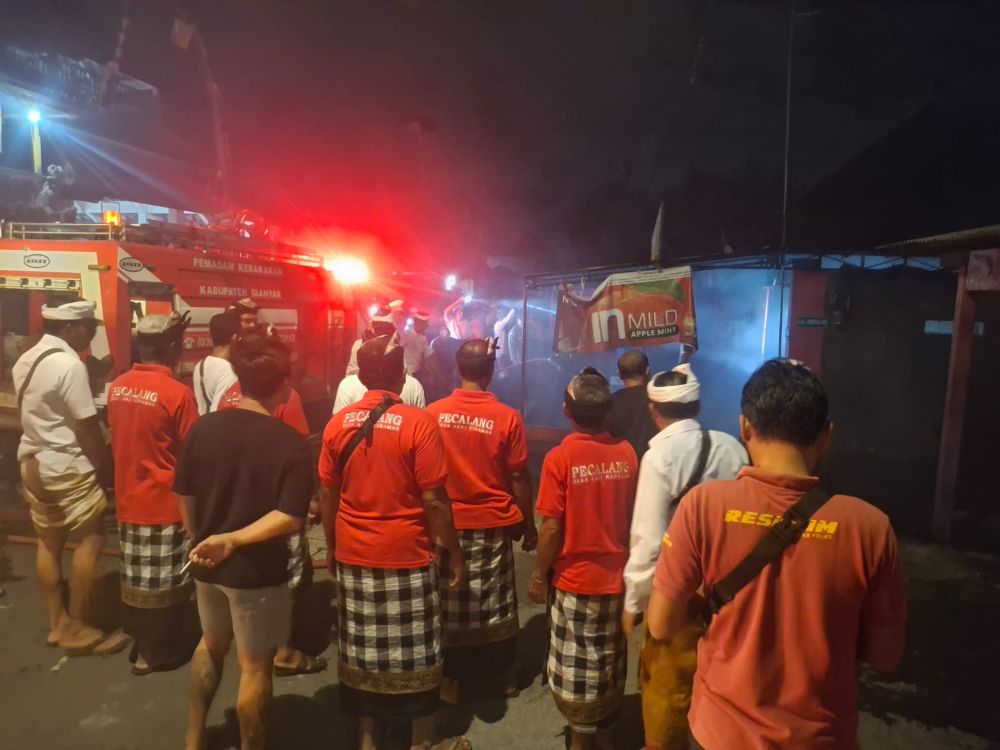 Kebakaran Hanguskan Dua Blok Warung di Keramas Gianyar, Kerugian Capai Rp 200 Juta