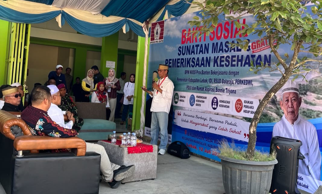 3.000 Warga Lebak Dapat Layanan Kesehatan Gratis hingga Sunatan Massal dari KKSS Banten, 300 Paket Sembako Dibagikan