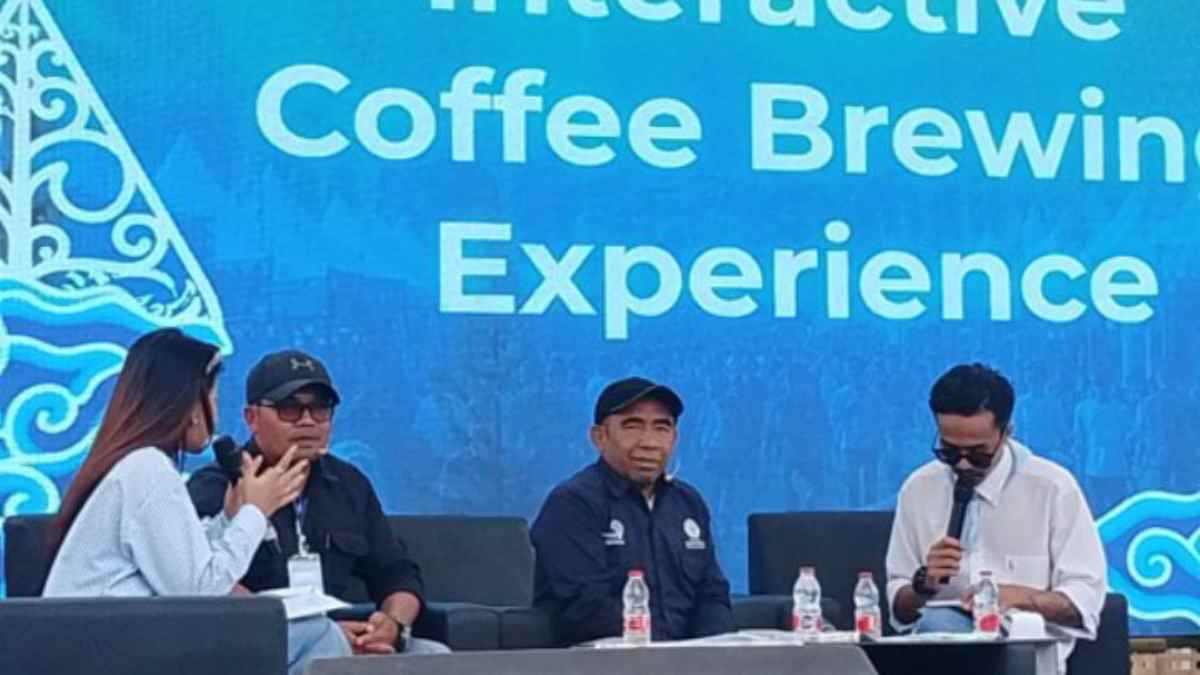 Garut International Kite Festival 2026 Resmi Dibuka, Lima Hari Penuh Layang-Layang, Kopi, dan Budaya di Kaki Papandayan
