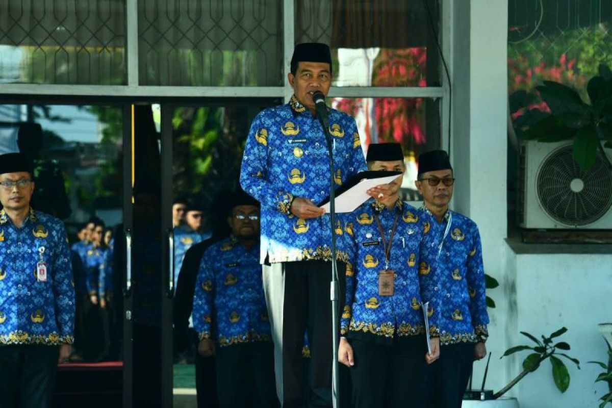 Bupati HSS Pimpin Apel Kesadaran Nasional, Serahkan SK Pensiun dan Santunan Korpri untuk 8 ASN