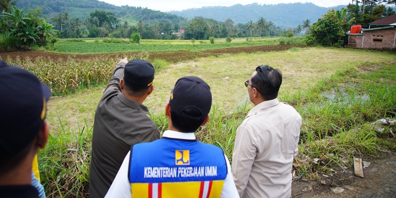 Bupati Tinjau Lokasi Sekolah Rakyat di Tanah Datar, Dua Opsi Akses Jalan Disiapkan untuk Percepat Pembangunan