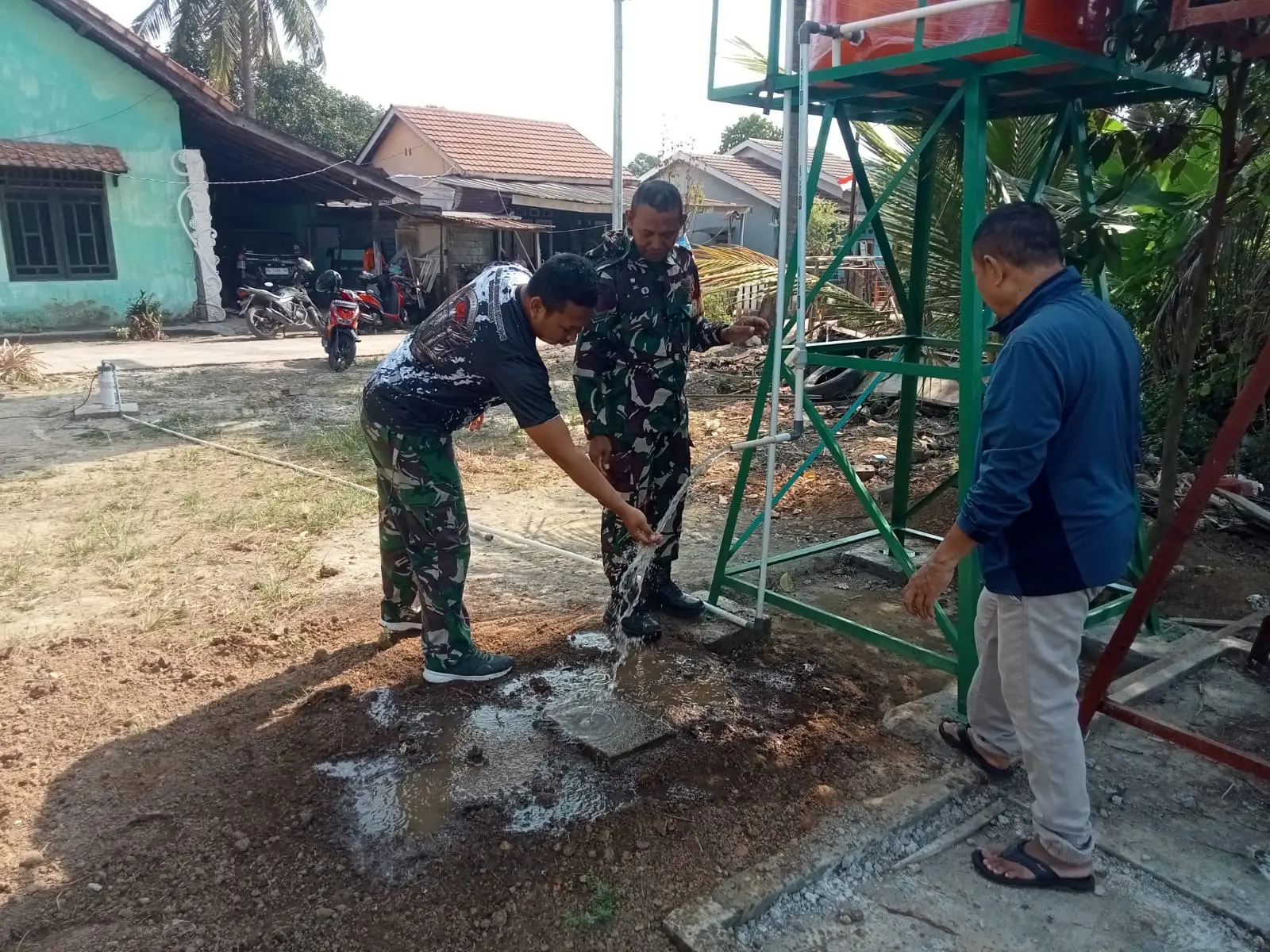 Sumur Bor Mushola Hidayatullah di Talang Betutu Palembang Rampung, Satgas TMMD ke-129 Pastikan Tower dan Tandon Berfungsi