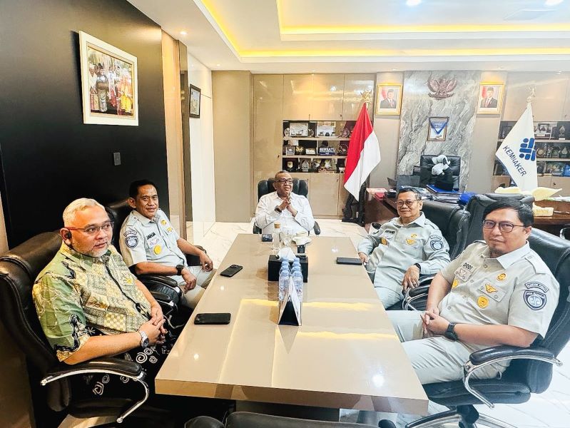 Jasa Raharja dan Kemenaker Jajaki Kerja Sama Edukasi Keselamatan Berlalu Lintas untuk Pekerja