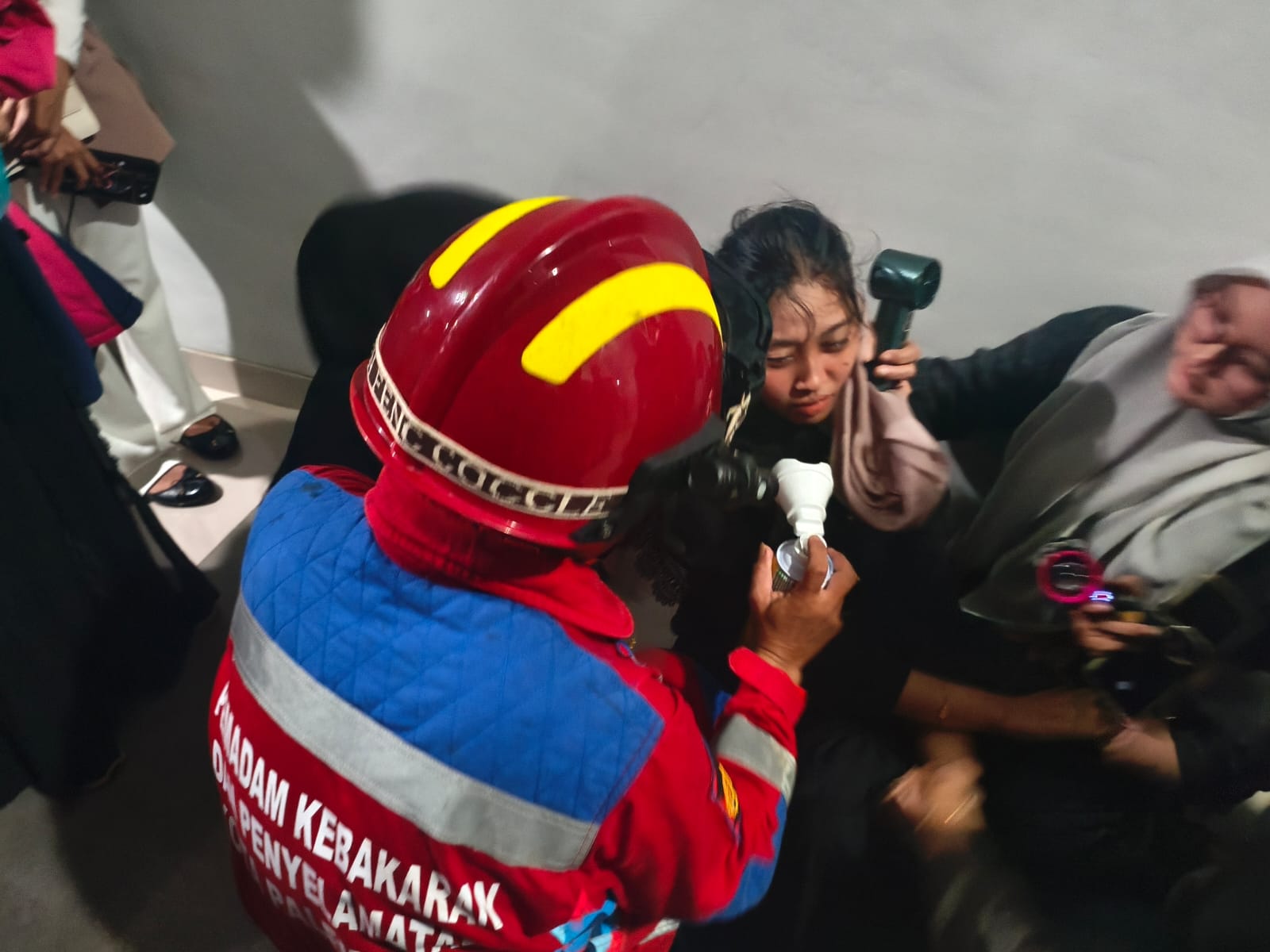 Lift Mati Saat Blackout, Mahasiswi UMP Terjebak 50 Menit di Antara Lantai 2 dan 3 Palembang