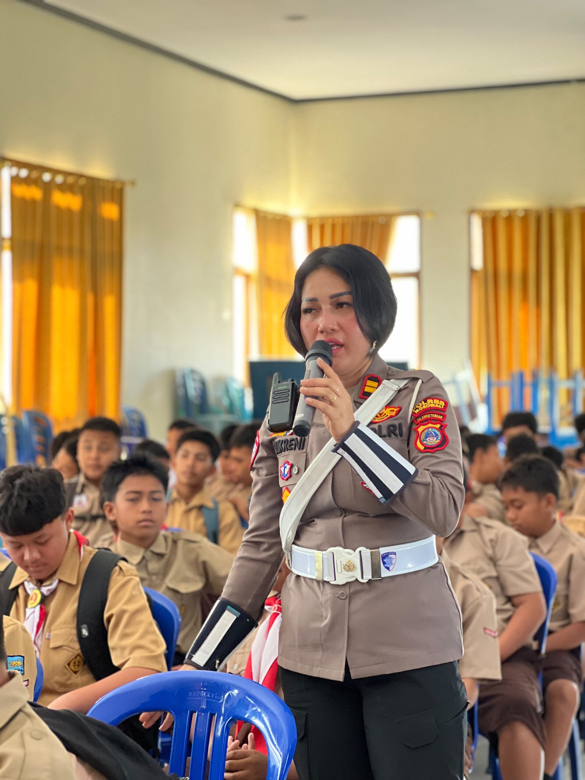 Satlantas Polres Morowali Datangi SMPN 1 Bungku Tengah, Ratusan Pelajar Diedukasi Tertib Lalu Lintas