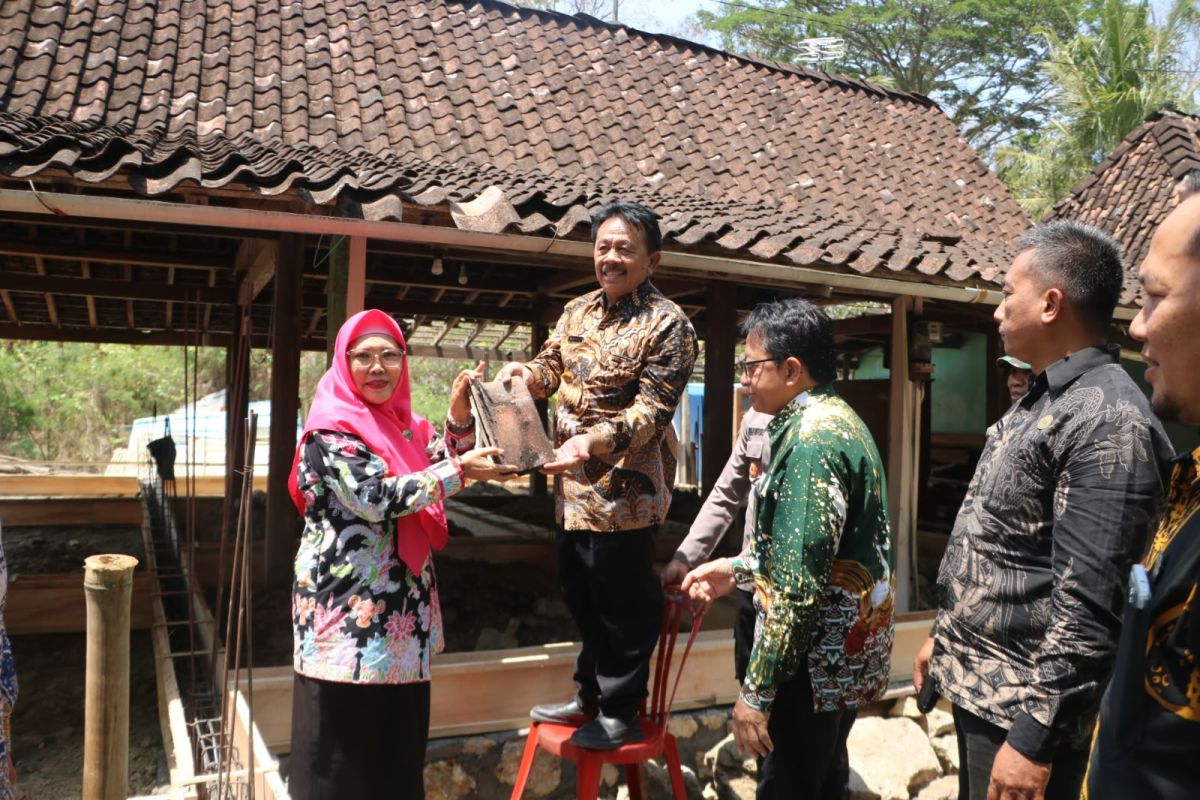 Pemkab Kulon Progo dan Baznas Salurkan Rp440 Juta untuk Rumah Layak Huni 22 Keluarga di Galur, Panjatan, dan Wates