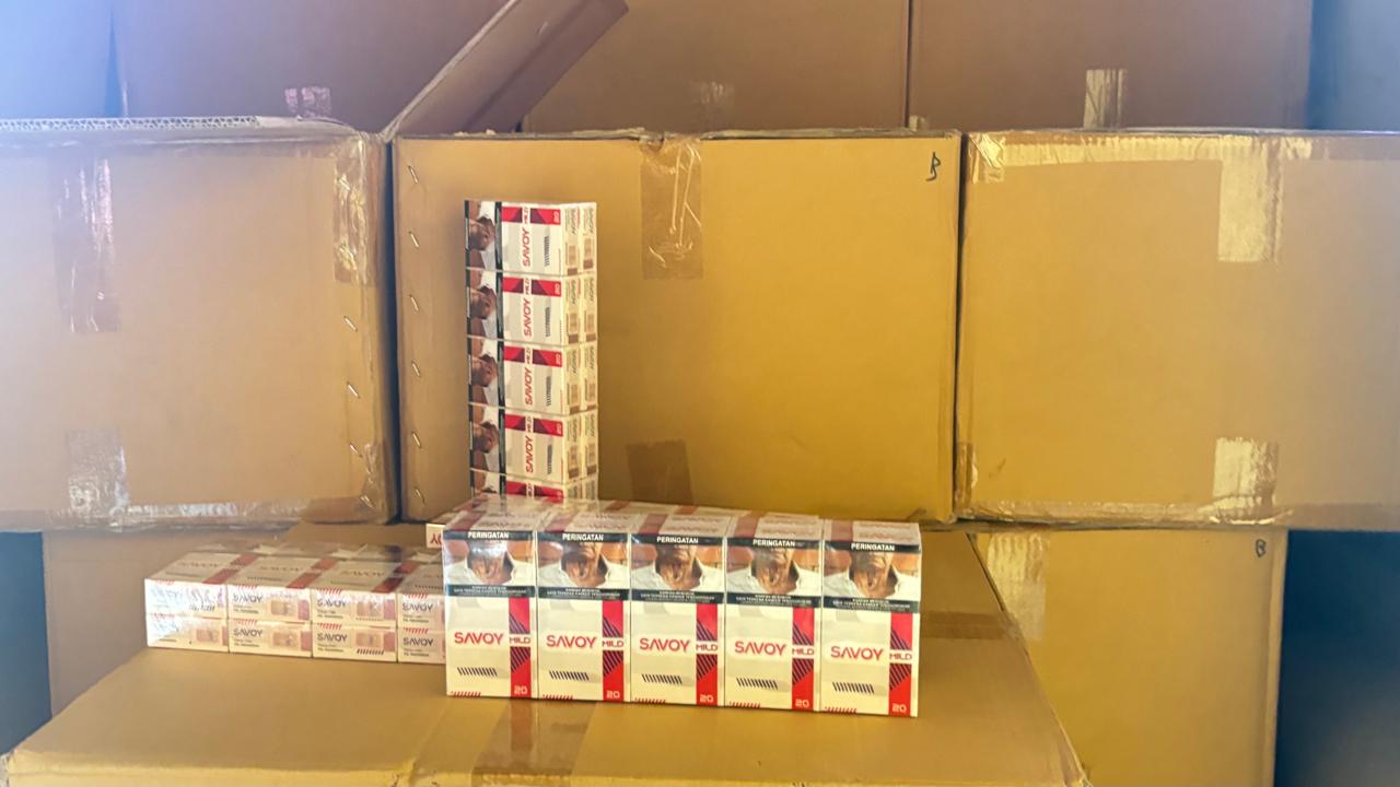 Polda Sultra Gagalkan Peredaran 48 Dos Rokok Ilegal di Kendari, Pita Cukai Tak Sesuai Isi Kemasan