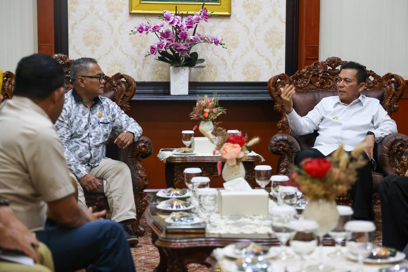 Gubernur Ansar Targetkan Seluruh OPD Pemprov Kepri Raih Predikat Informatif pada 2026, Baru 2 yang Lolos