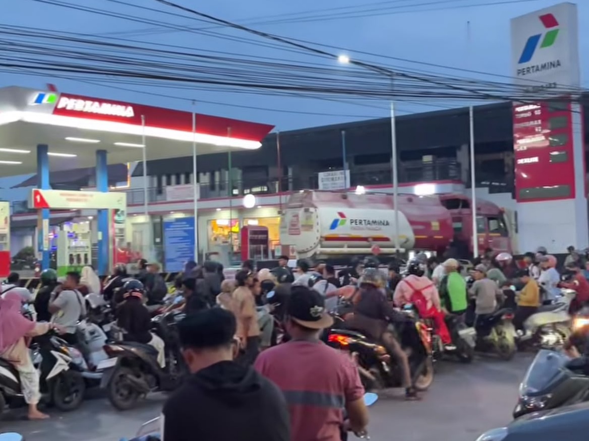 Kodam I/BB Kerahkan 18 Prajurit Kualifikasi Sopir Truk Bantu Distribusi BBM di Medan, Ini Alasannya