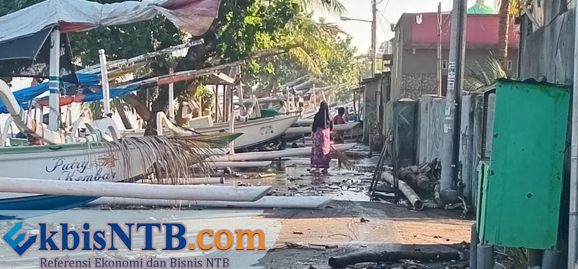 Banjir Rob Rendam Dua Desa di Lombok Barat, 420 KK Terdampak dan Nelayan Tak Bisa Melaut
