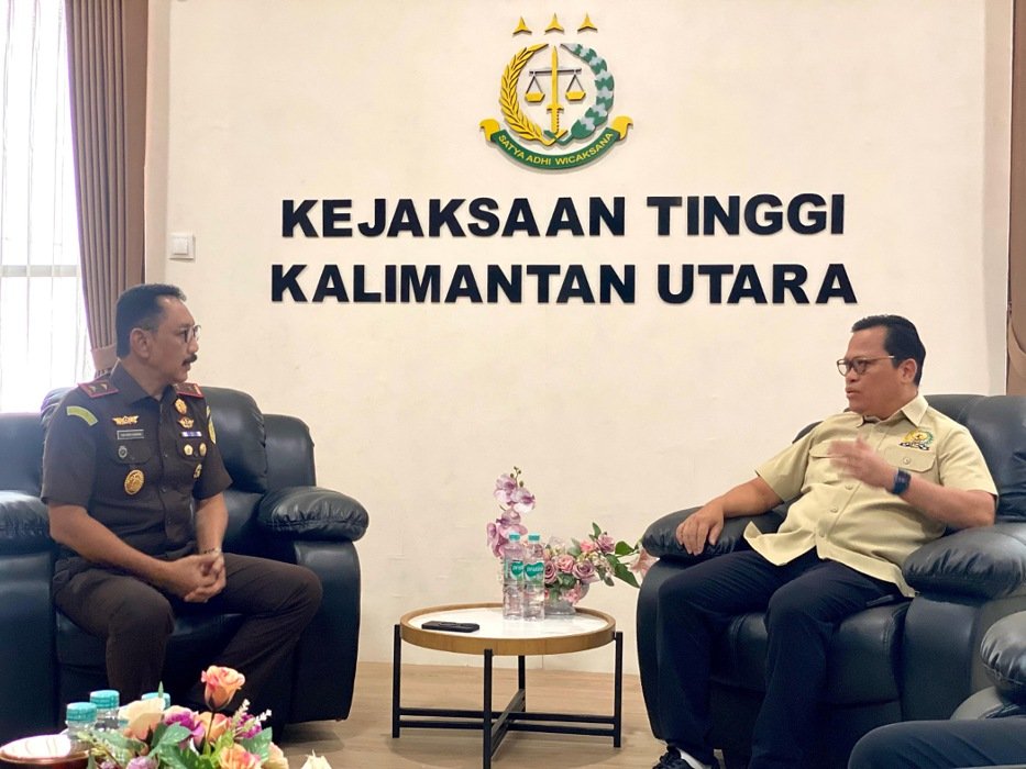 Ketua PURT DPD RI Hasan Basri Temui Kejati Kaltara, Bahas Pengawasan Ketat Sektor Tambang dan Perkebunan