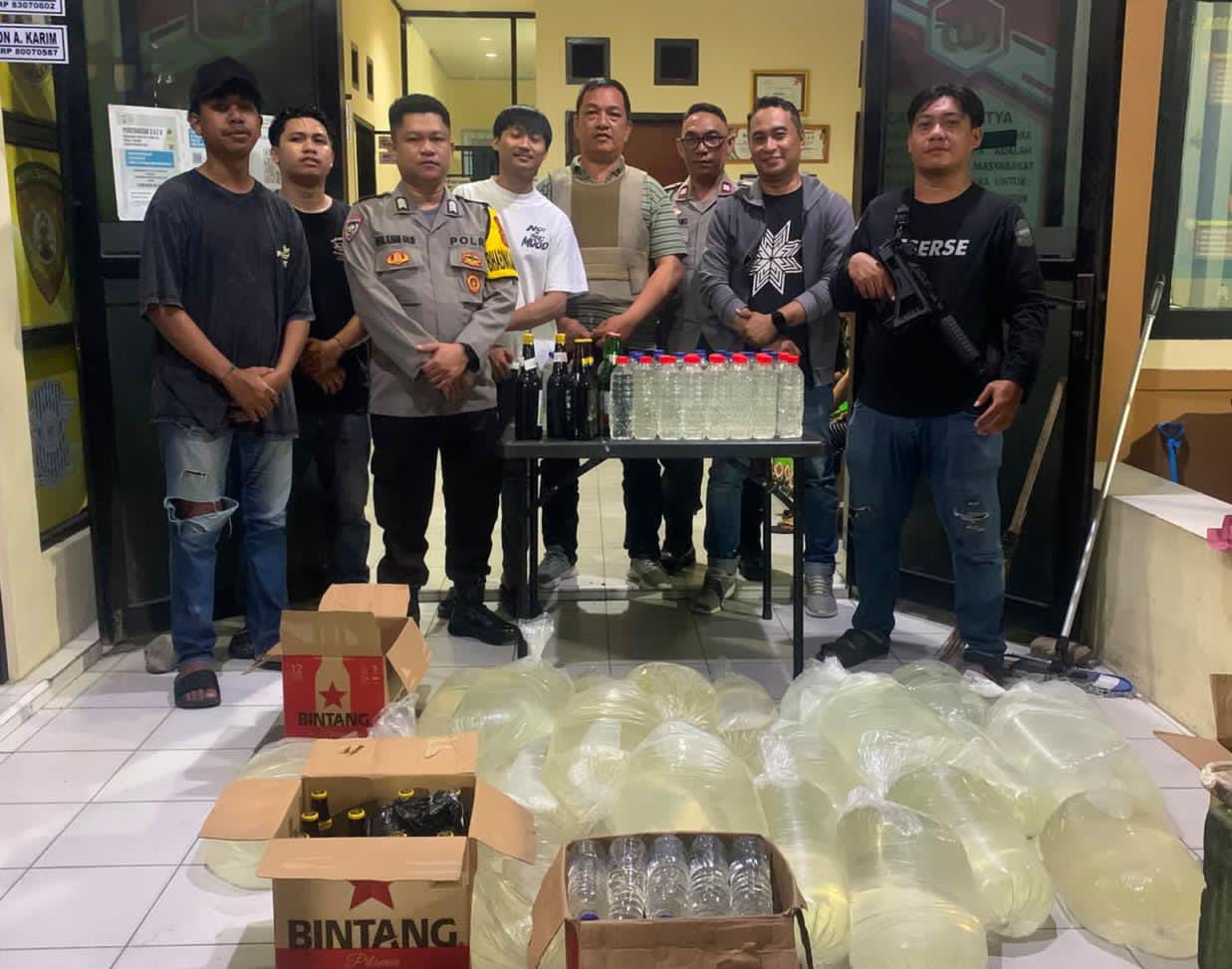 Polresta Gorontalo Kota Amankan 480 Liter Cap Tikus di Talumolo, Satu Perempuan Berinisial HT Jadi Tersangka