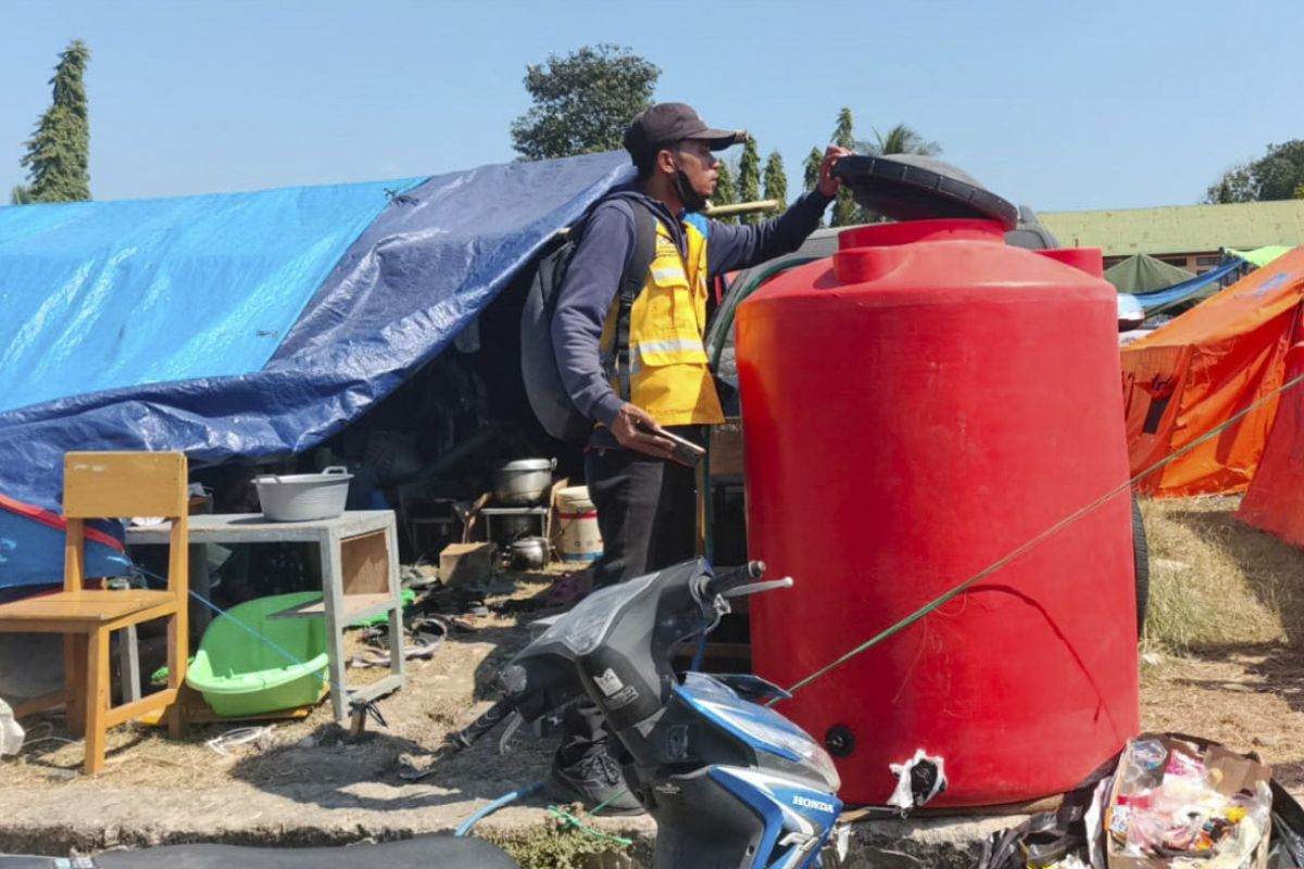 Kementerian PU Perkuat Pasokan Air Minum untuk 2.623 Pengungsi Gempa di Reok, Manggarai