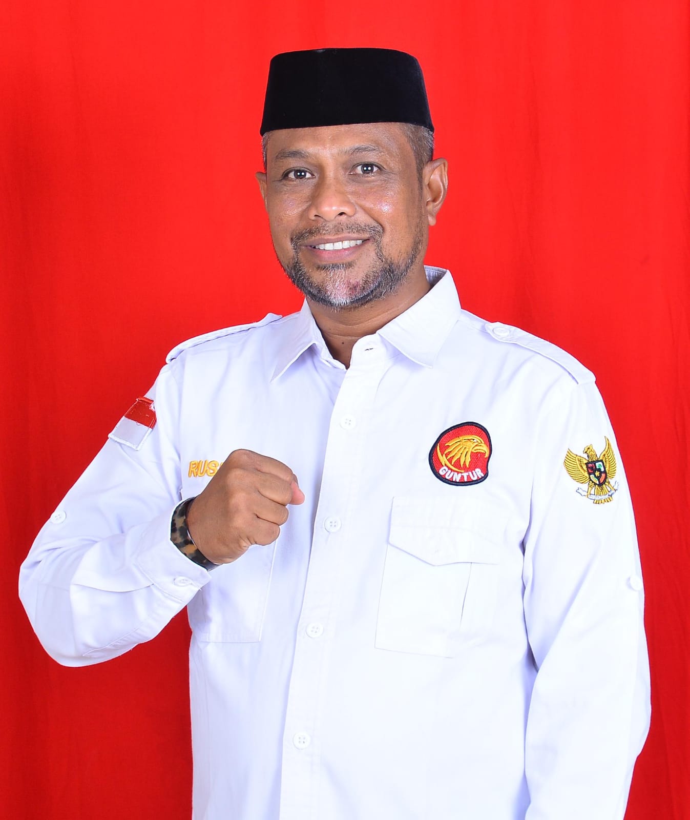 Silaturahmi Akbar KKMM Sultra Sajikan 1.200 Dulang, Rusman Patawari: Ini Modal Sosial Jaga Budaya Muna
