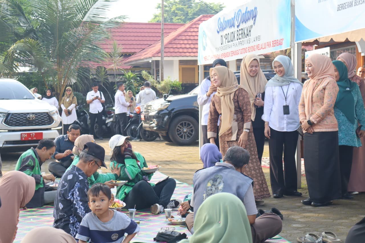 TP PKK Provinsi Jambi Padukan Edukasi Literasi Keuangan dan Pengelolaan Sampah Rumah Tangga di Agenda Rabu Berkah
