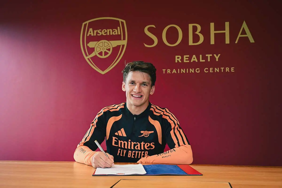 Arsenal Resmi Rekrut Christos Tzolis dengan Dana 34 Juta Paun, Winger Yunani Itu Sempat Sulit Percaya