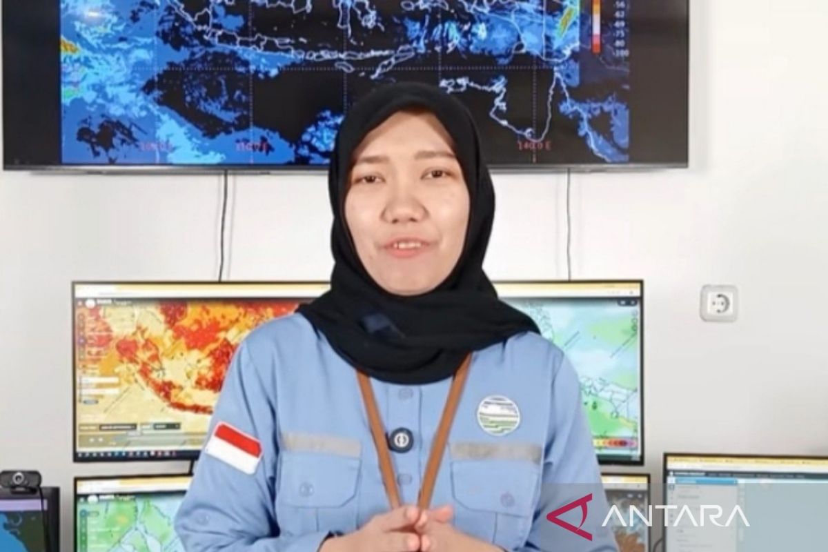 BMKG Peringatkan Hujan Sedang Disertai Petir di 8 Wilayah Sumatera Utara pada Senin