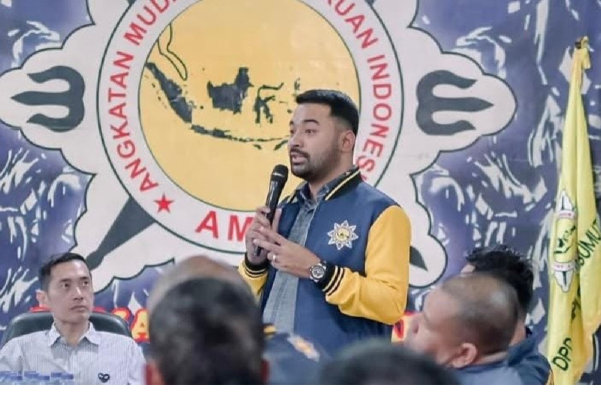 Zigo Rolanda Konsolidasi ke Medan, Ziarahi Makam Pendiri AMPI Sumut Lalu Temui Kader