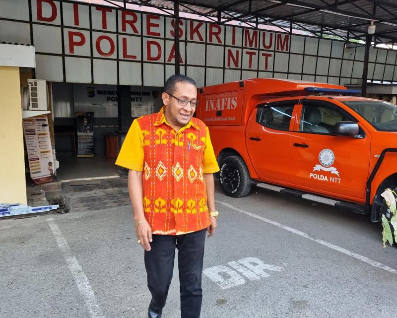 Ketua DPRD TTU Kristo Efi Serahkan Rekaman Video Dokter Icha ke Polda NTT, Jalani Pemeriksaan Lima Jam Tanpa Jeda